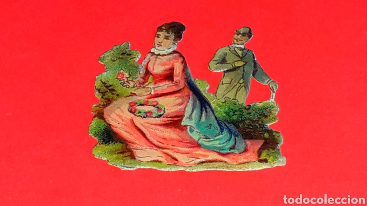 Colecionismo Cromos recortados antigos: Cromo troquelado cortejo se&ntilde;or y se&ntilde;ora, Chocolate Amatller o similar, Barcelona, final siglo XIX.