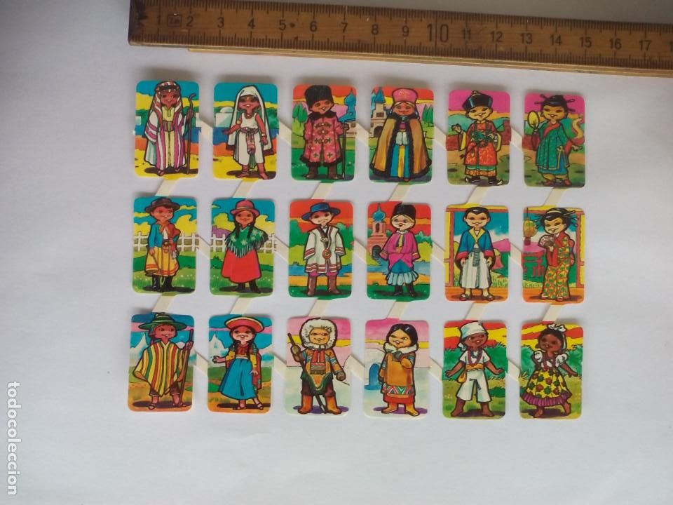 Collezionismo Figurine ritagliate antiche: L&Aacute;MINA DE CROMOS TROQUELADOS, CON TRAJES T&Iacute;PICOS O REGINALES