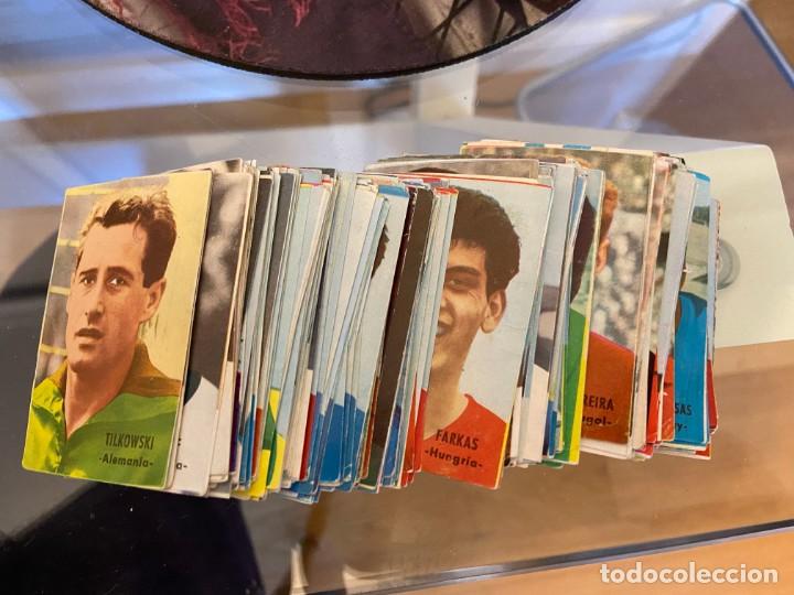 Sammeln alte gestanzte Sammelbilder: CAMPEONATO MUNDIAL 1966 COMPLTEA NUEVA FALTAN 6 CROMOS SE PUEDEN VENDER SUELTOS 33 CROMOS CON MARCA