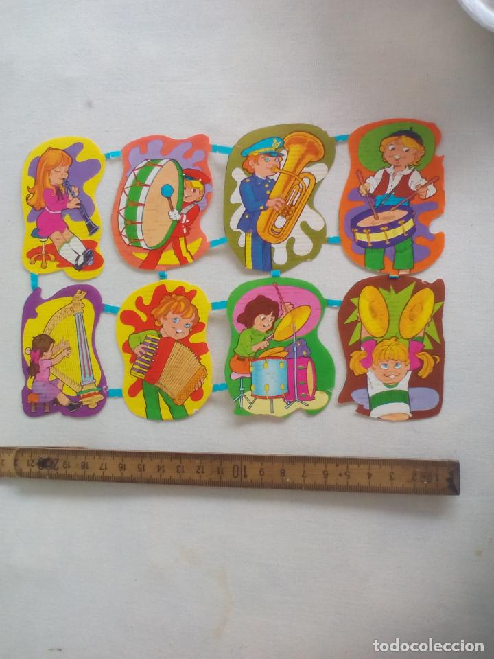 Coleccionismo cromos troquelados antiguos: PLIEGO DE CROMOS TROQUELADOS NI&Ntilde;AS y ni&ntilde;os musicos, tocando instrumentos musicales
