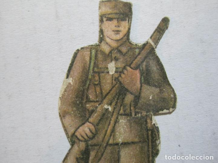 Coleccionismo Cromos troquelados antiguos: EJERCITO POPULAR-CABO-CROMO ANTIGUO TROQUELADO-VER FOTOS-(V-21.993)