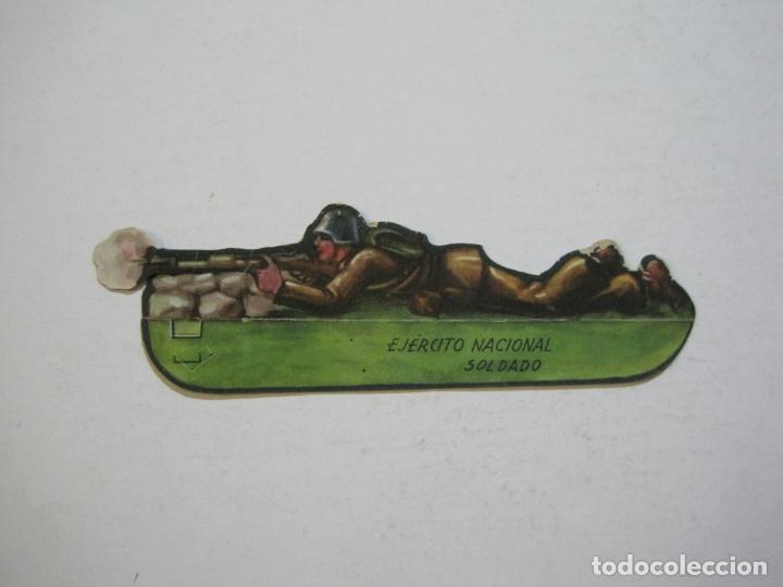 Coleccionismo Cromos troquelados antiguos: CROMO TROQUELADO GUERRA CIVIL-EJERCITO NACIONAL-SOLDADO-VER FOTOS-(K-16)
