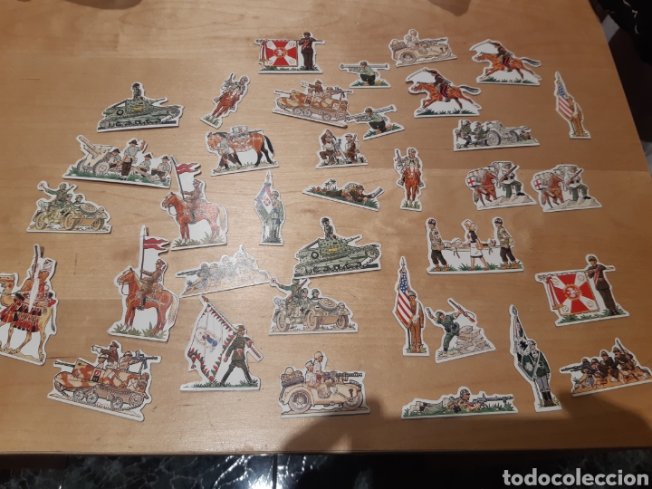 Colecionismo Cromos recortados antigos: Lote de cromos de soldados de la segunda guerra mundial aparecidoa en phoskitos a&ntilde;os 80