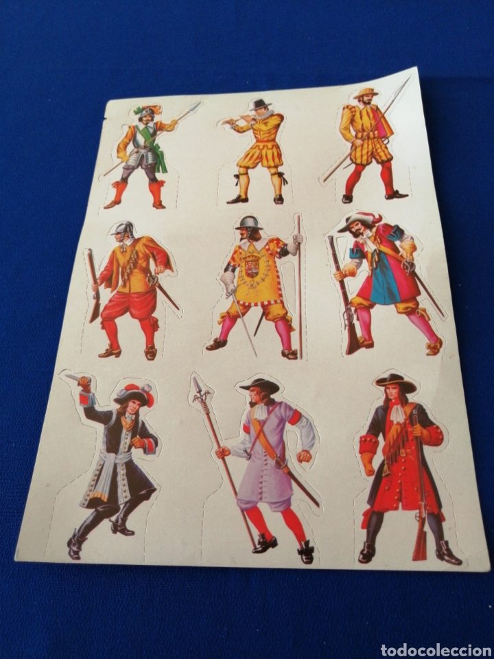 Coleccionismo cromos troquelados antiguos: LAMINA DE CROMOS TROQUELADOS - Foto 1