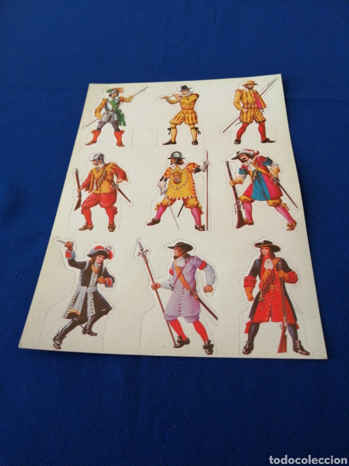 Coleccionismo cromos troquelados antiguos: LAMINA DE CROMOS TROQUELADOS - Foto 1
