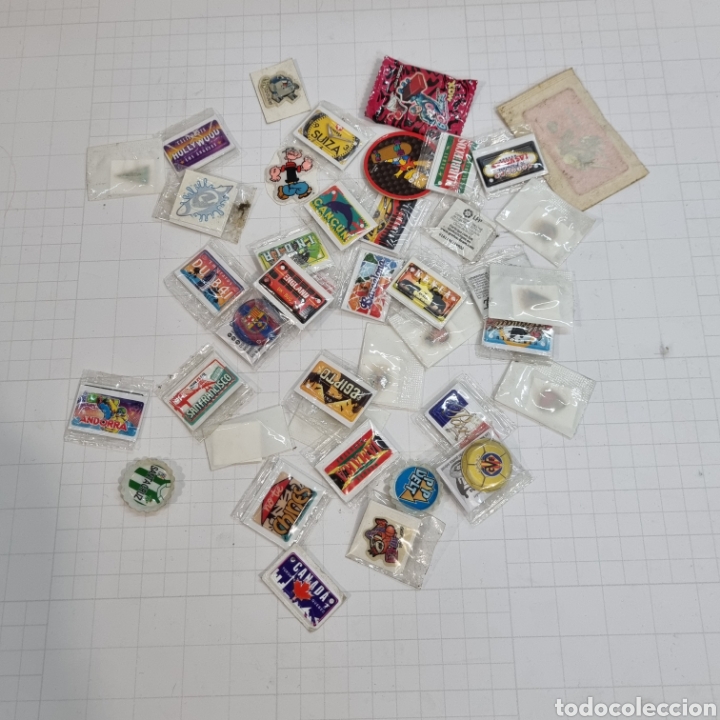 Coleccionismo cromos troquelados antiguos: Lote pegatinas cromos varias &eacute;pocas - Foto 1