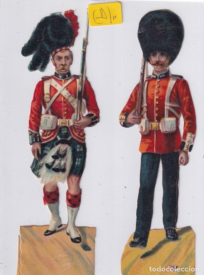 Sammeln alte gestanzte Sammelbilder: 2 Antiguos cromos troquelado guardia inglesa / Irlandesa unos 14 cm