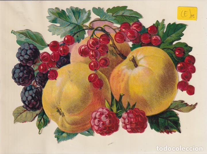 Collezionismo Figurine ritagliate antiche: Antiguo cromo troquelado frutas moras, frutos rojos 16 x 12 cm