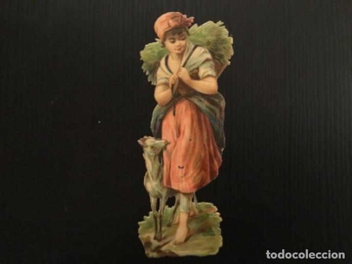 Colecionismo Cromos recortados antigos: Cromos troquelados chocolates Amatller siglo XIX figura mujer campesina de campo