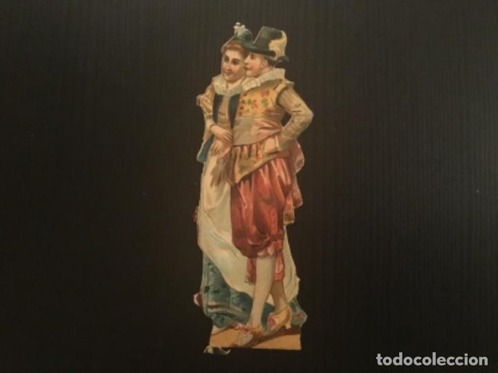 Collectable Antique Stamped Cards: Cromos troquelados siglo XIX sin publicidad figuras parejas vestidos de epoca