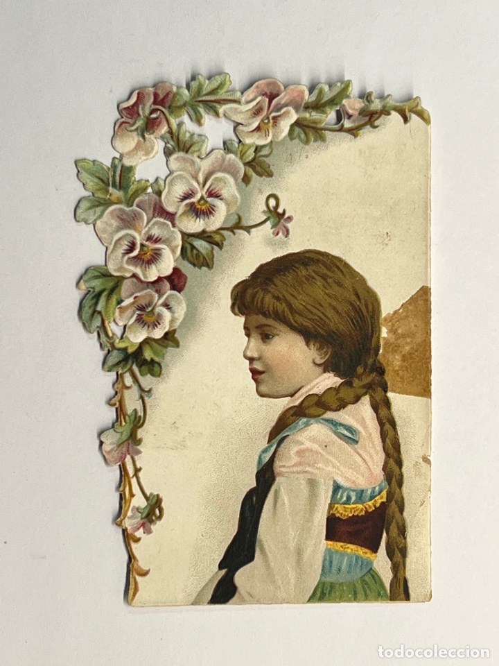 Collectionnisme Cartes &agrave; collectionner massicot&eacute;es anciennes: CROMO TROQUELADO. J&oacute;venes con Traje Regional. (h.1910?) Med&iacute;das: 10 x 6,5 cm., aproximadamente..