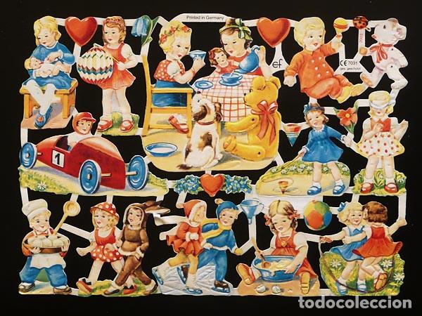 Collectionnisme Cartes &agrave; collectionner massicot&eacute;es anciennes: ZPR. LAMINA DE CROMOS TROQUELADOS CON BRILLO Y RELIEVE EF - 7031 - NI&Ntilde;OS JUGANDO
