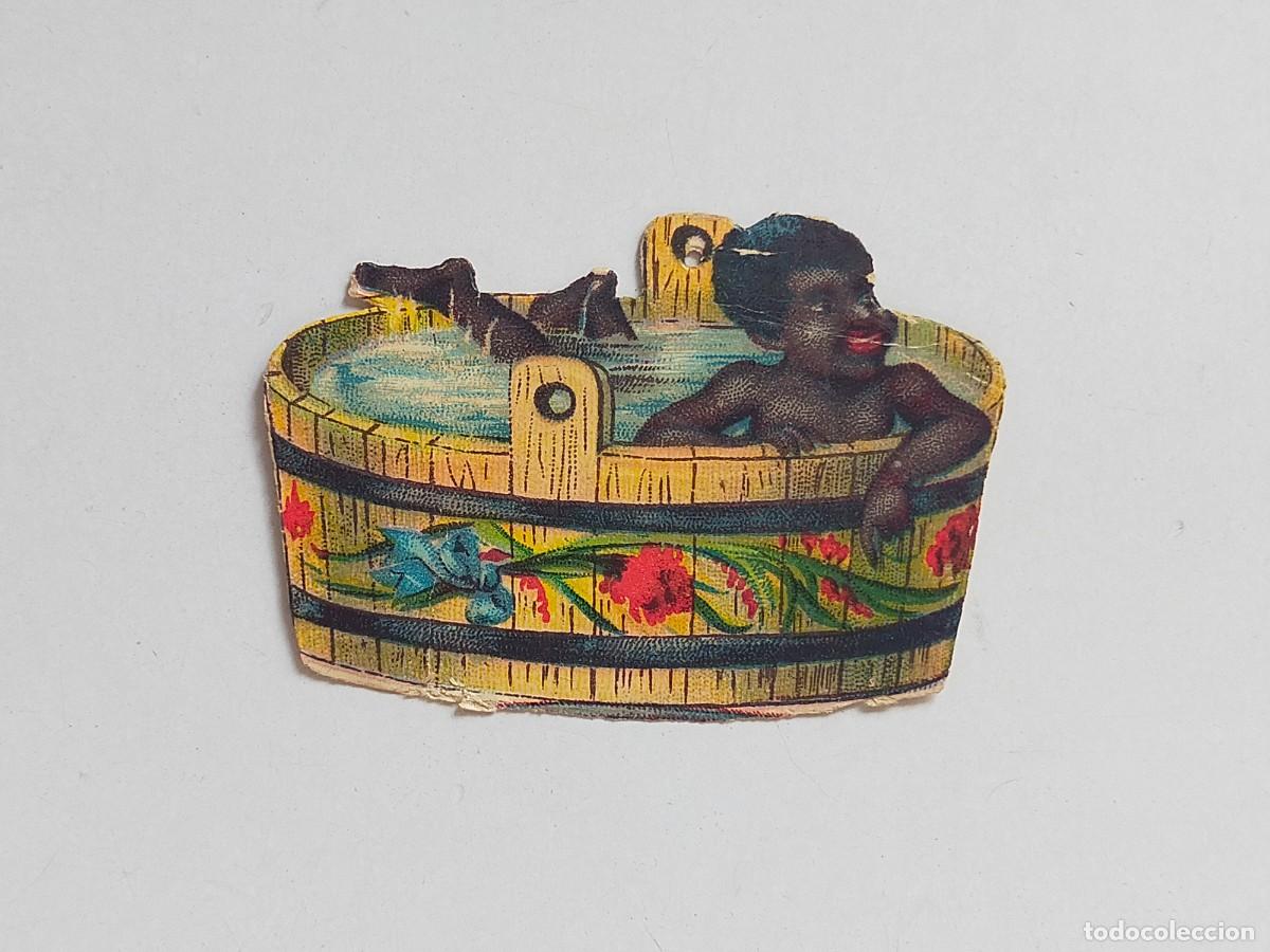 Collezionismo Figurine ritagliate antiche: CROMO TROQUELADO: NI&Ntilde;O NEGRO BA&Ntilde;O EN BARRE&Ntilde;O (Aprox 5 X 4 CM) - Finales XIX, Principios siglo XX