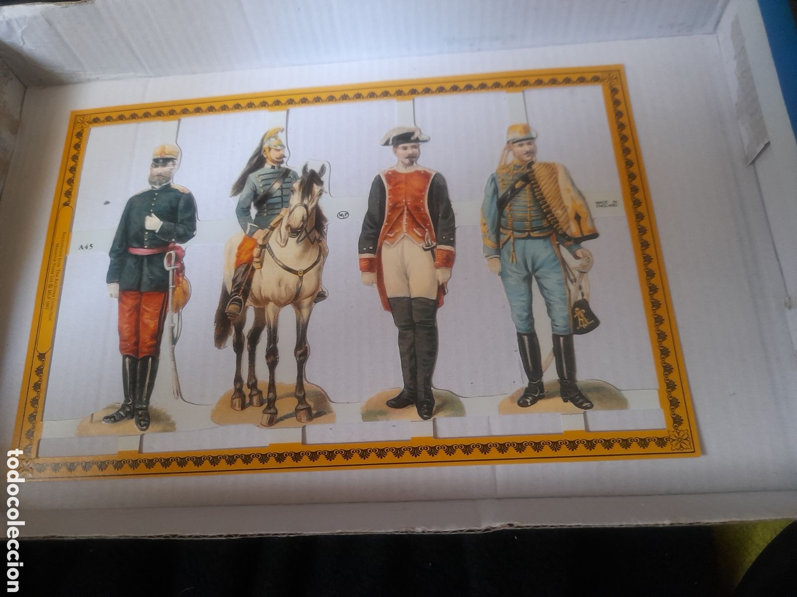 Coleccionismo Cromos troquelados antiguos: L&aacute;mina de cromos troquelados ingl&eacute;ses de 1987, mide 23x15,2 cm