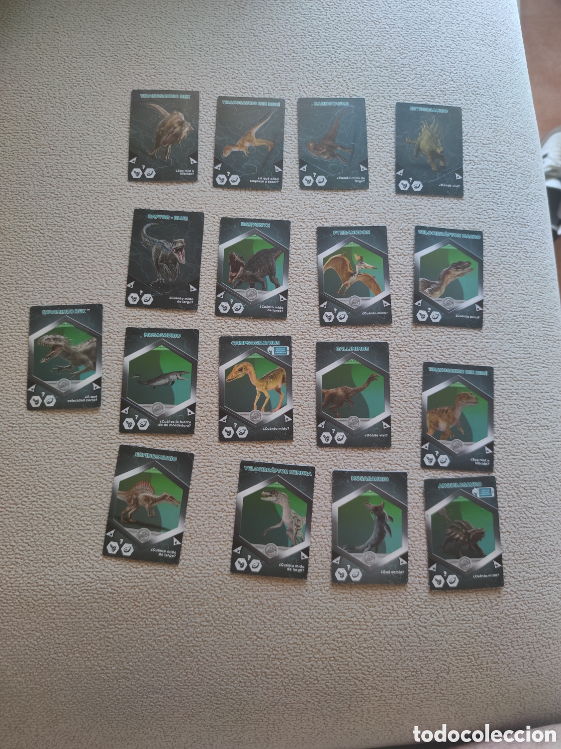 Coleccionismo Cromos troquelados antiguos: LOTE CROMOS JURASSIC WORLD SUPERMERCADOS D&Iacute;A
