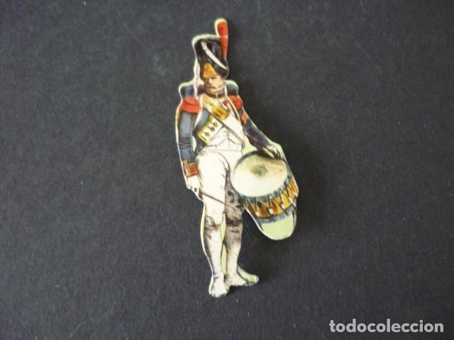 Coleccionismo cromos troquelados antiguos: SOLDADO CROMO TROQUELADO DE PICAR - Foto 1