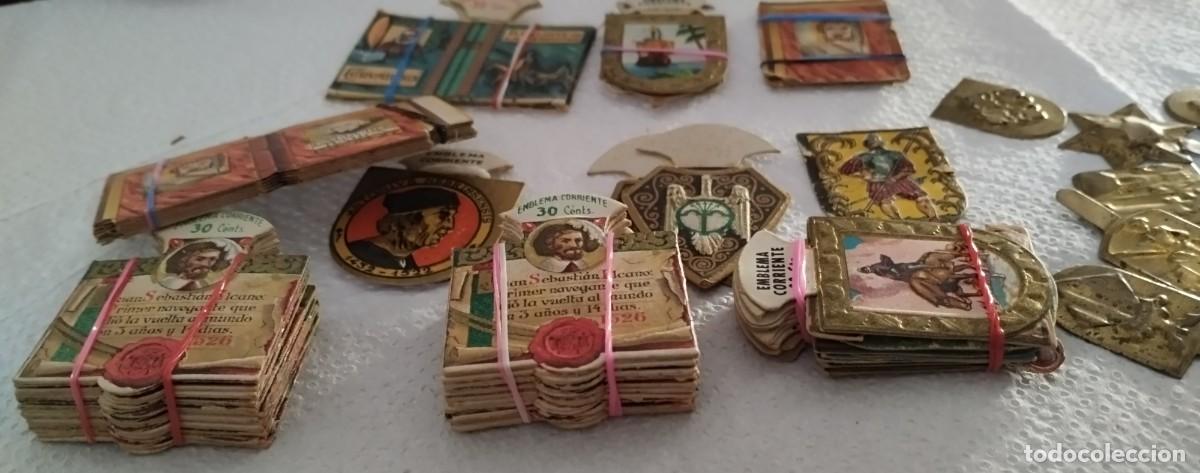 Coleccionismo cromos troquelados antiguos: Emblema social variados - Foto 2