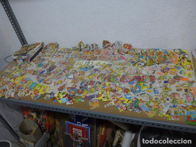 Coleccionismo Cromos troquelados antiguos: Antiguo gran lote de m&aacute;s de 500 cromos troquelados a clasificar, originales.