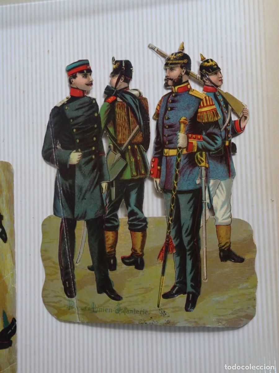 Coleccionismo Cromos troquelados antiguos: ANTIGUO CROMO TROQUELADO, MILITARES UNIFORMES, TAMA&Ntilde;O GRANDE, VER FOTOS
