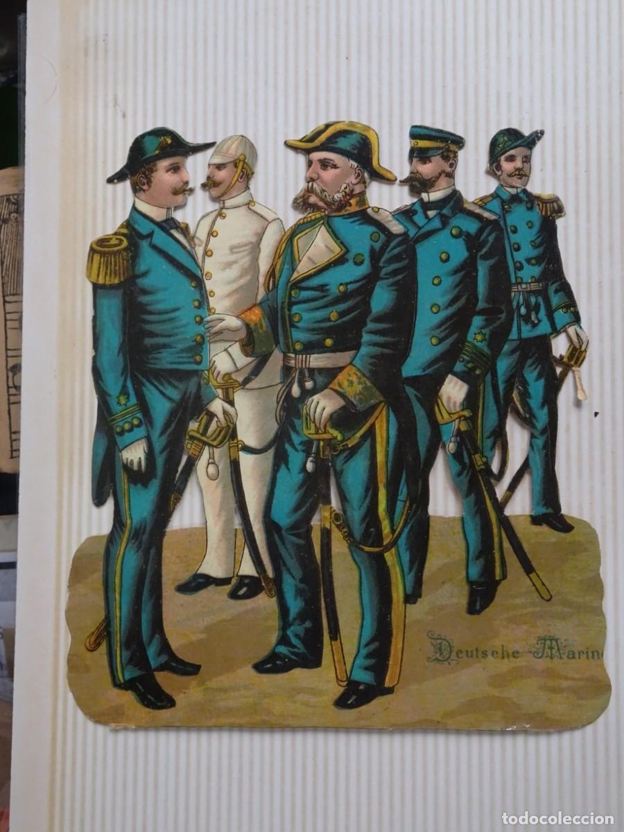 Coleccionismo Cromos troquelados antiguos: ANTIGUO CROMO TROQUELADO, MILITARES UNIFORMES, TAMA&Ntilde;O GRANDE, VER FOTOS