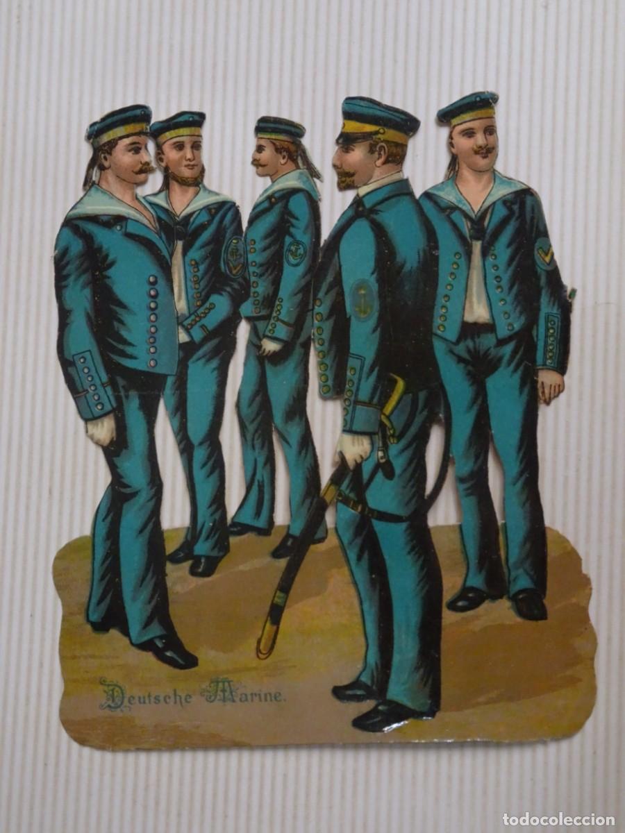 Coleccionismo Cromos troquelados antiguos: ANTIGUO CROMO TROQUELADO, MILITARES UNIFORMES, TAMA&Ntilde;O GRANDE, VER FOTOS