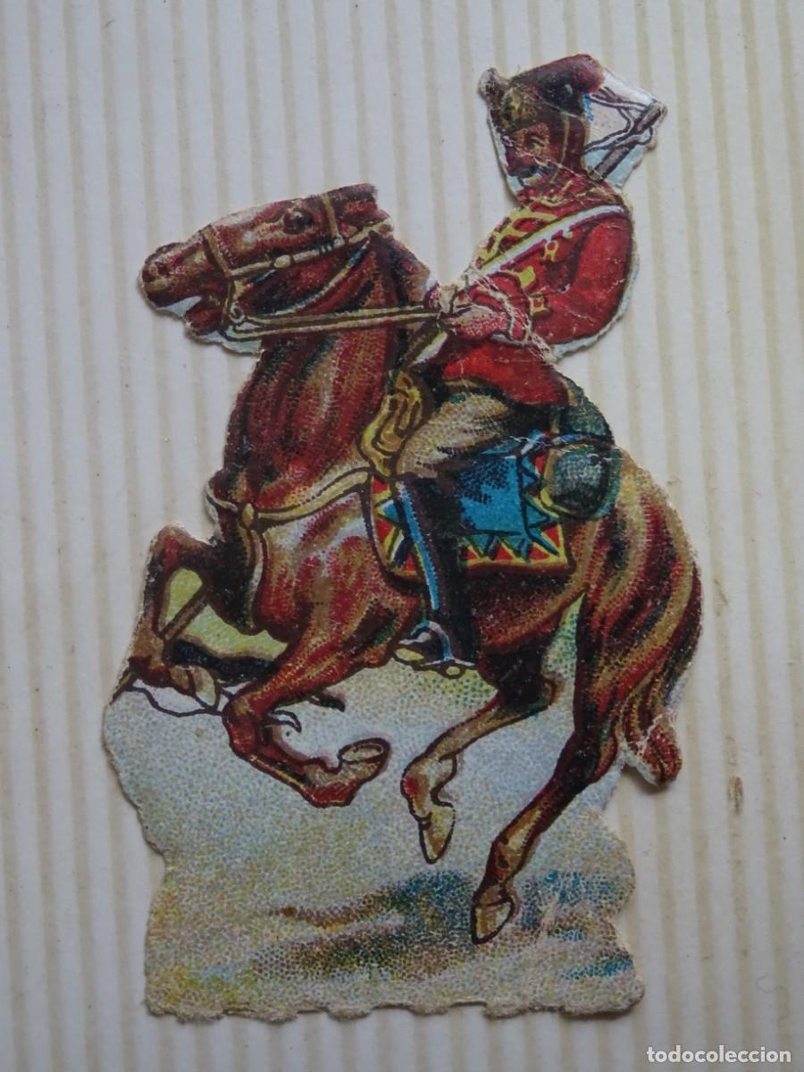 Coleccionismo Cromos troquelados antiguos: ANTIGUO CROMO TROQUELADO, MILITAR, UNIFORME, VER FOTOS