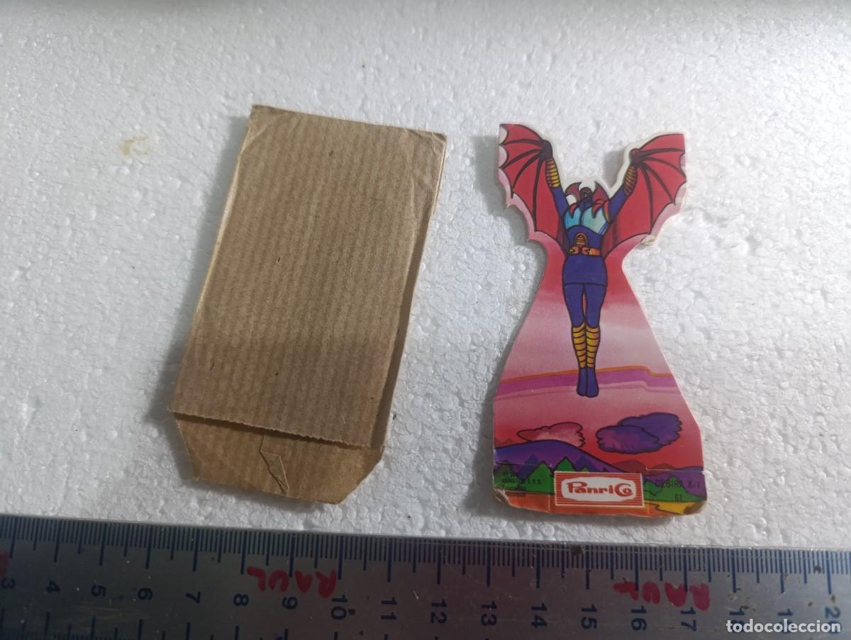 Coleccionismo Cromos troquelados antiguos: CROMO TROQUELADO DE MAZINGER Z - PANRICO ENVOLTORIO ORIGINAL - N&ordm; 61- DEBIRA X-1
