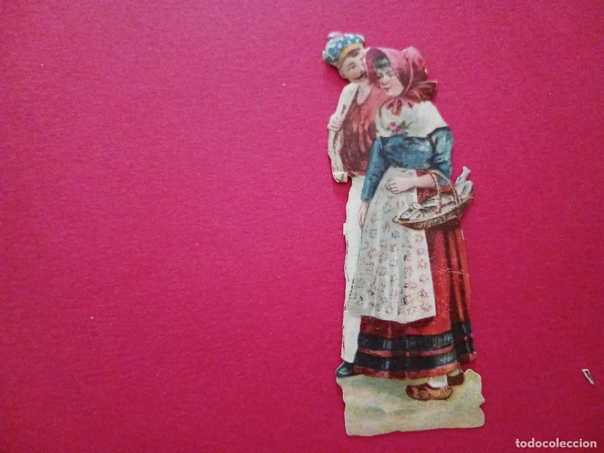 Coleccionismo cromos troquelados antiguos: cromo troquelado, pareja con cesto de pescado, chocolate amatller