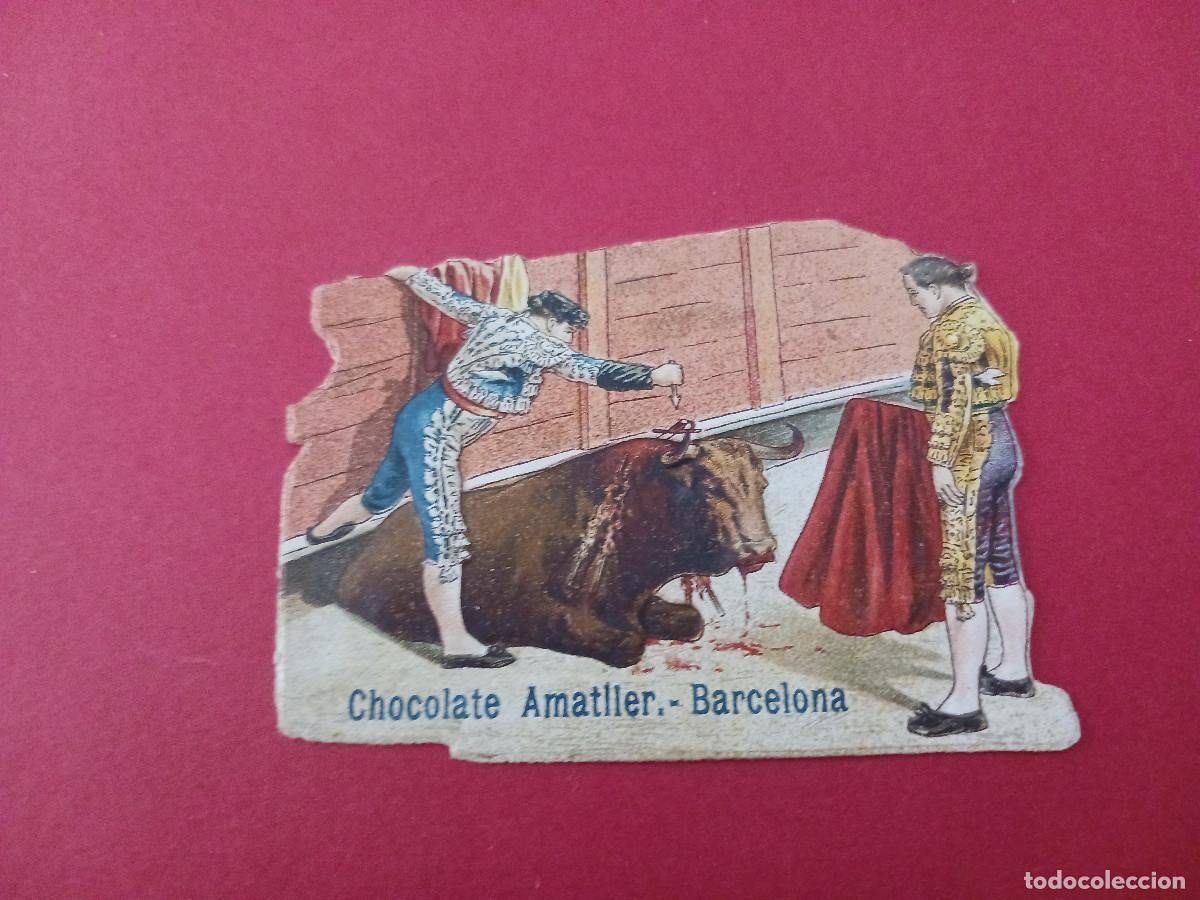 Coleccionismo cromos troquelados antiguos: cromo troquelado, toreros dando el estoque al toro, chocolate amatller