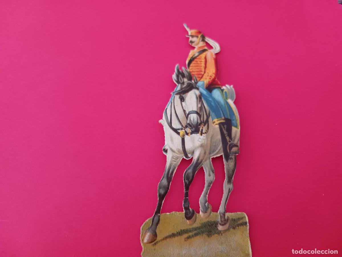 Coleccionismo cromos troquelados antiguos: cromo troquelado, husar o dragon a caballo, chocolate amatller