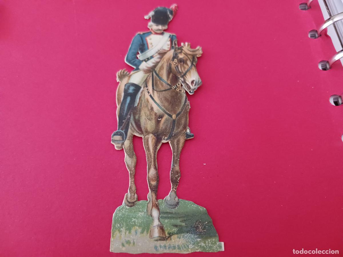 Coleccionismo cromos troquelados antiguos: cromo troquelado, militar a caballo, compa&ntilde;ia colonial, madrid