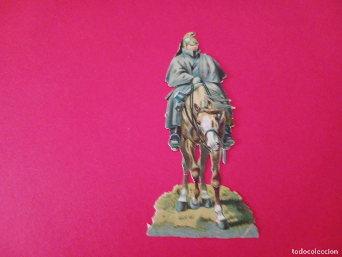 Coleccionismo cromos troquelados antiguos: cromo troquelado, soldado a caballo, chocolate juncosa