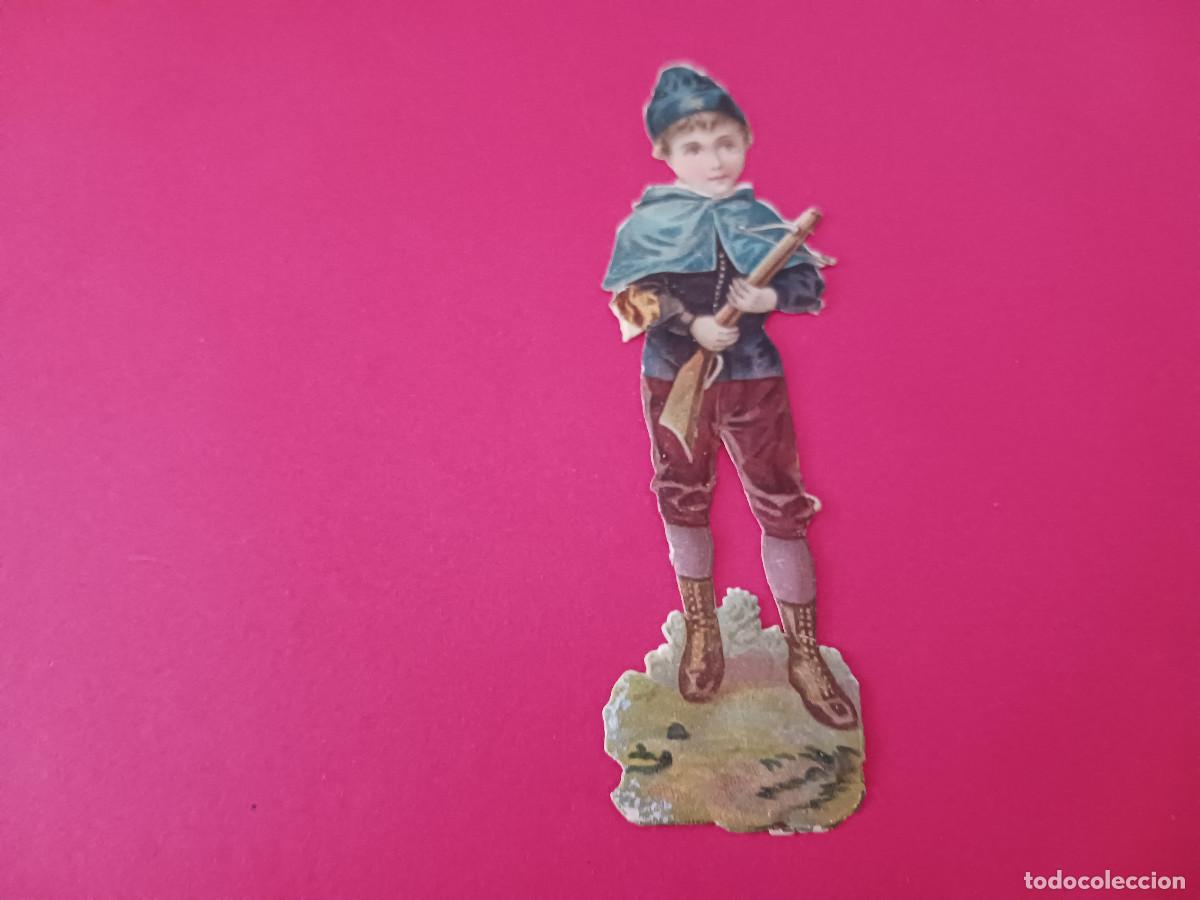 Coleccionismo cromos troquelados antiguos: cromo troquelado, chico con ballesta, regalo de evaristo juncosa