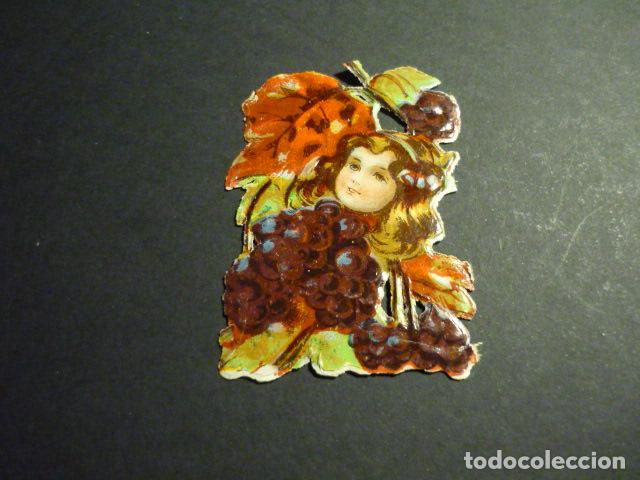 Coleccionismo cromos troquelados antiguos: NI&Ntilde;A CON UVAS CROMO TROQUELADO