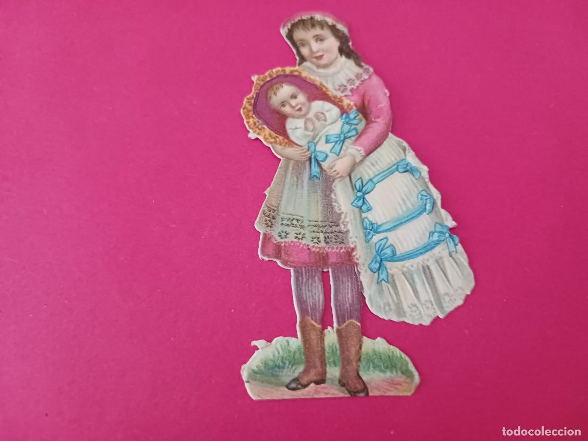 Coleccionismo cromos troquelados antiguos: cromo troquelado, chica con bebe, sin nombre comercial