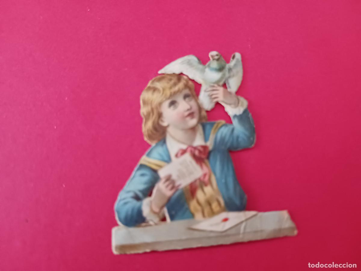 Coleccionismo cromos troquelados antiguos: cromo troquelado, ni&ntilde;o con paloma mensajera, sin nombre comercial