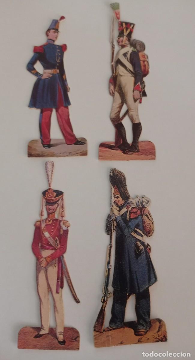 Coleccionismo cromos troquelados antiguos: CROMOS TROQUELADOS MILITARES EN CARTON CIGARROS FAVORITA TABACO ISLAS CANARIAS