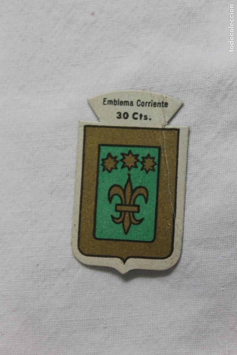 Coleccionismo cromos troquelados antiguos: EMBLEMA AUXILIO SOCIAL CANGA N&ordm; 207