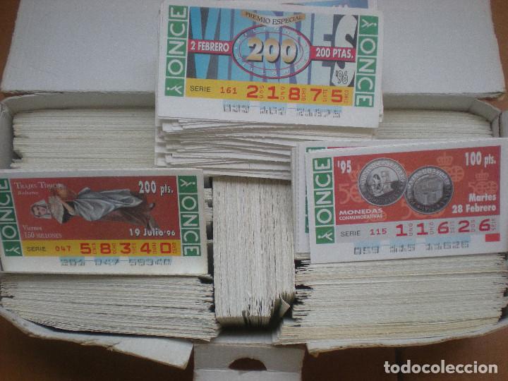 Cupones ONCE: CAJA LLENA DE CUPONES DE LA ONCE,SON DE LA DECADA DE LOS 90. - Foto 1