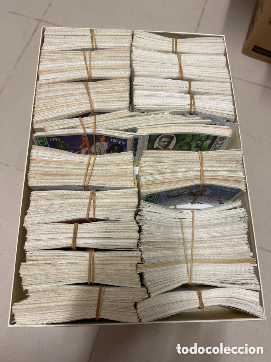 Cupones ONCE: Caja con cientos de cupones de la Once - Foto 1