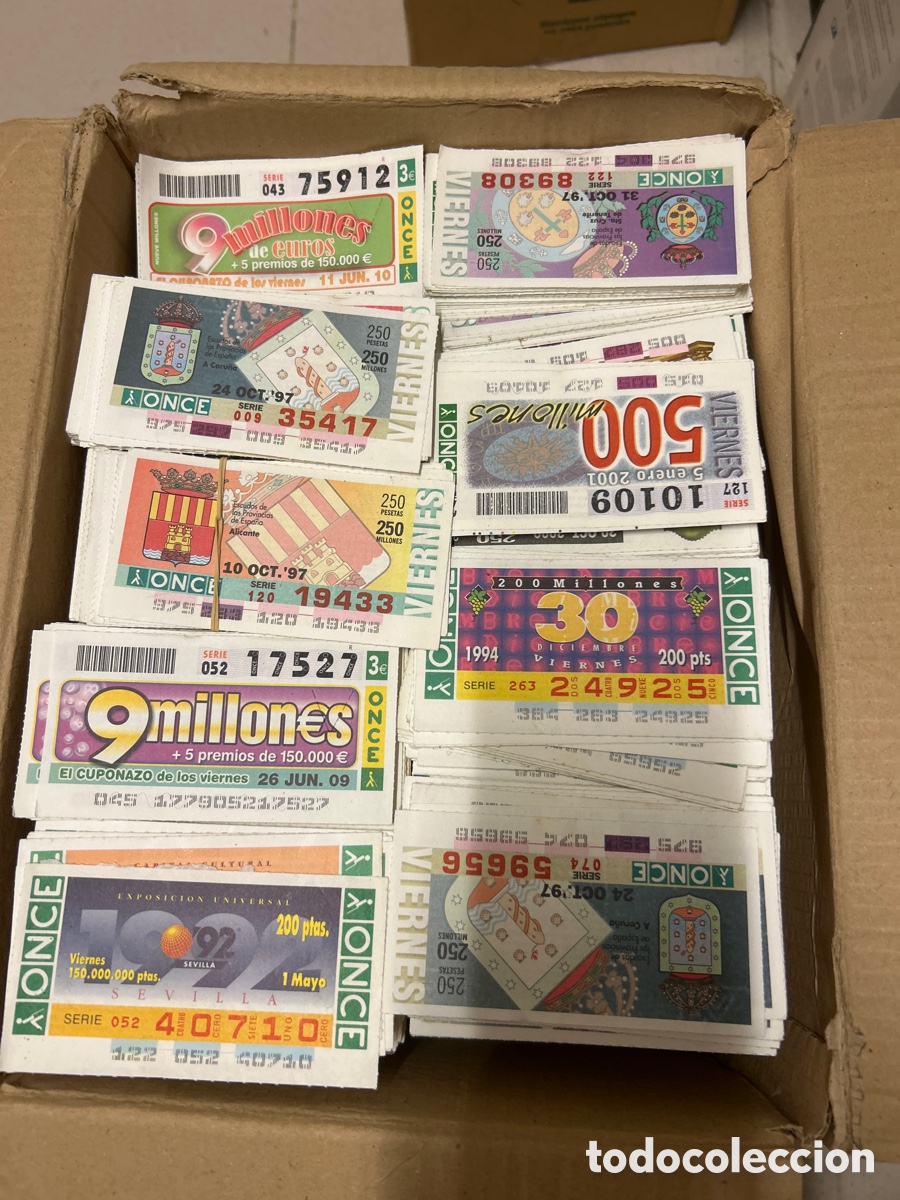 Cupones ONCE: Caja con miles de Cupones de los Viernes de la ONCE - Foto 1
