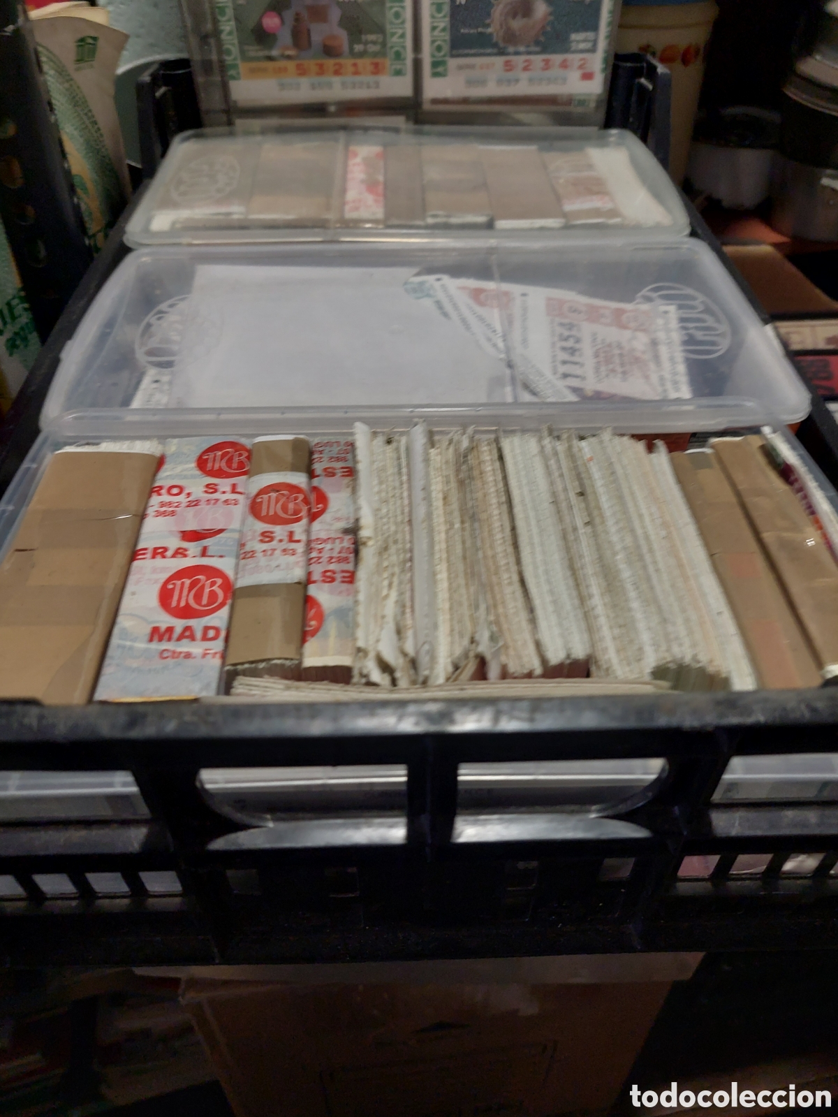 Cupones ONCE: CAJA CON CIENTOS D&Eacute;CIMOS ONCE Y LOTER&Iacute;A NACIONAL A&Ntilde;OS 90