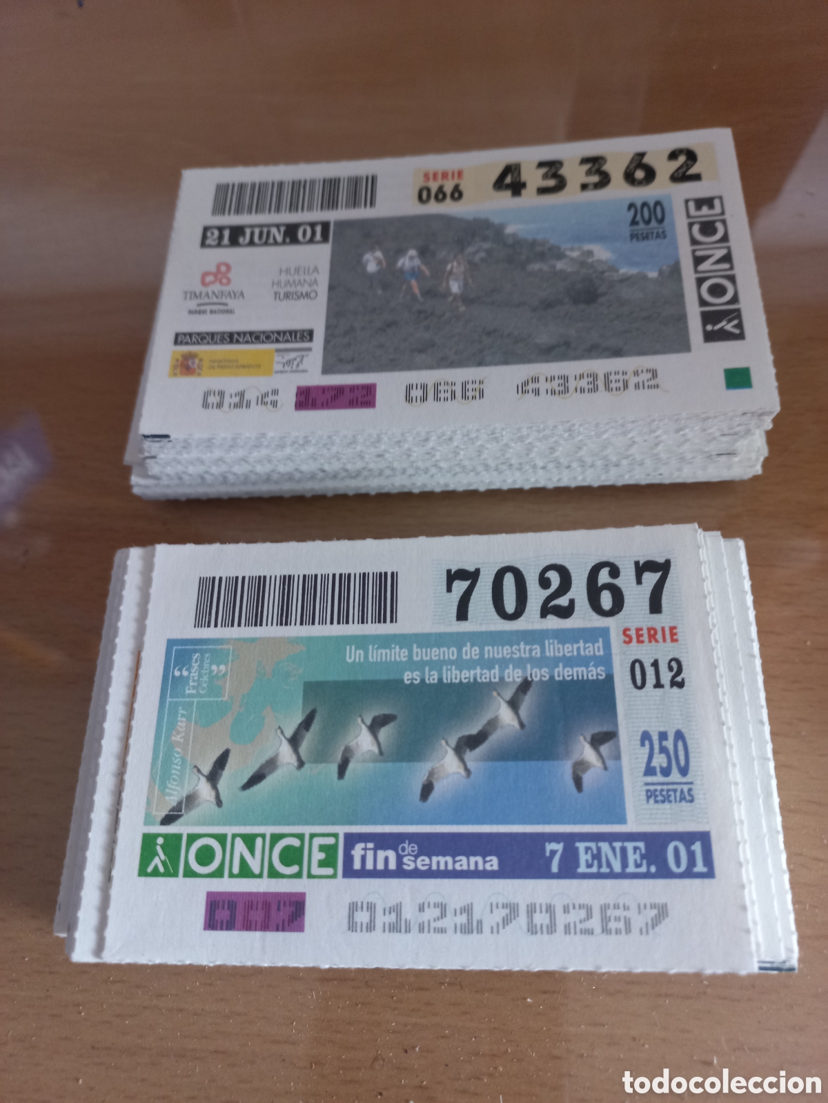 Cupones ONCE: CUPONES ONCE A&Ntilde;O 2001. - Foto 1