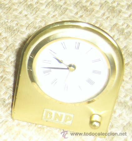 Despertadores antiguos: Reloj despertador dorado - Foto 2