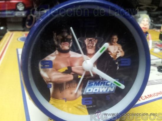 Despertadores antiguos: RELOJ DESPERTADOR SMACK DOWN - Foto 2
