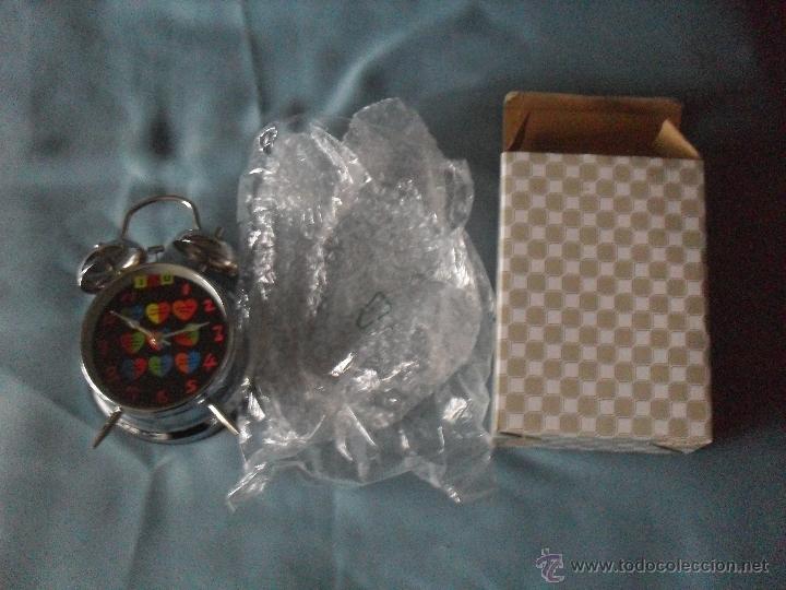 Despertadores antiguos: RELOJ DESPERTADOR DE PILA - funcionando - Foto 4