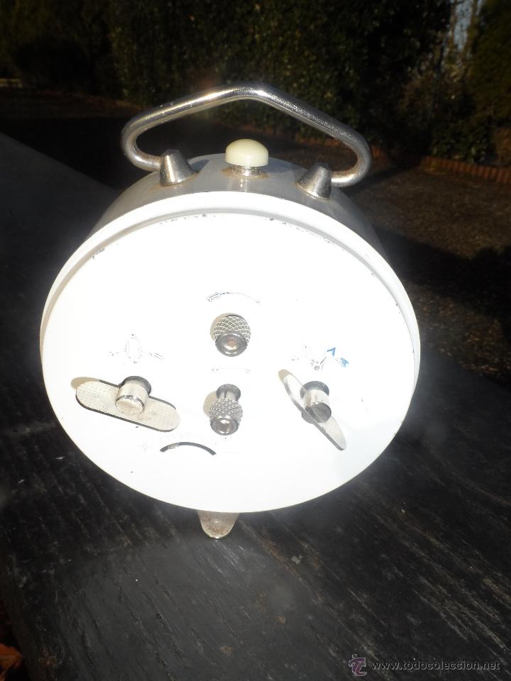 Despertadores antiguos: reloj despertador japy funciona color blanco - Foto 2
