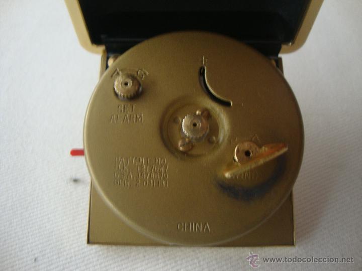 Despertadores antiguos: Reloj despertador de viaje MICRO.(Averiado) - Foto 3