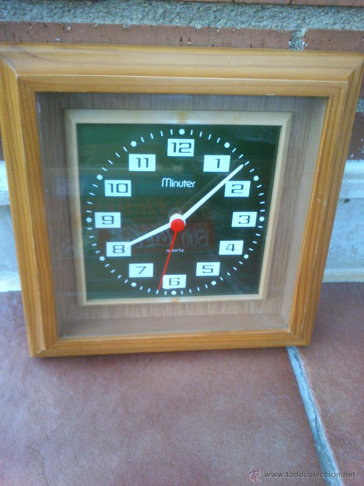 Despertadores antiguos: RELOJ VINTAGE MINUTER BASE DE MADERA - Foto 1