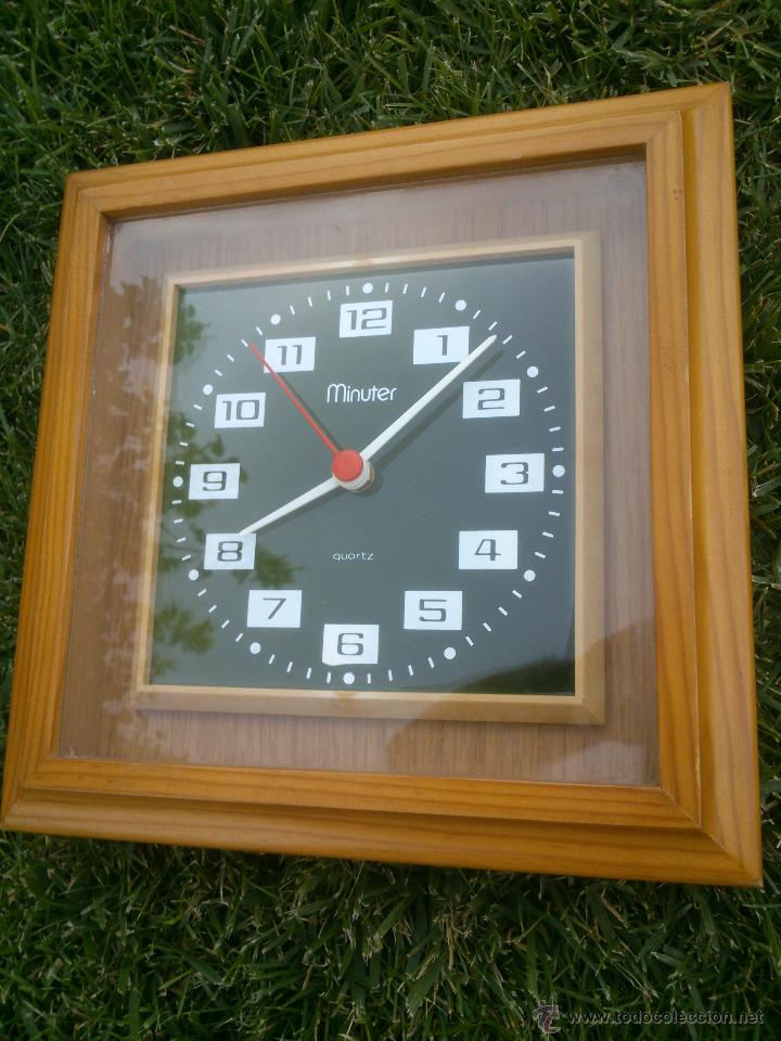 Despertadores antiguos: RELOJ VINTAGE MINUTER BASE DE MADERA - Foto 3